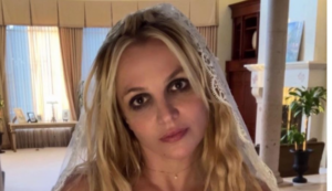 Britney Spears interna em centro de reabilitação após polêmica com direção