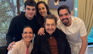 Faustão celebra aniversário de 76 anos com mensagem de esperança da esposa Luciana