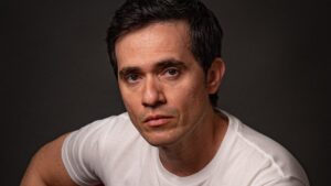 Guilherme Rodio estreia em série true crime sobre o caso do escoteiro Marco Aurélio