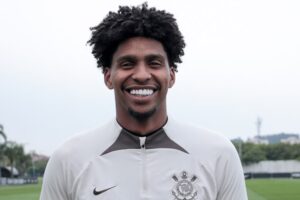 Hugo Souza pode dar adeus ao Corinthians e acordo explosivo é revelado!