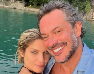Isabella Santoni recebe declaração de amor do marido na web