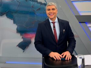 Joel Datena atualiza saúde após cirurgia de emergência na coluna