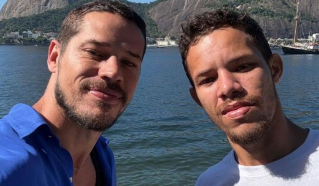 Sósia de José Loreto viraliza e ator faz gesto que derrete a internet