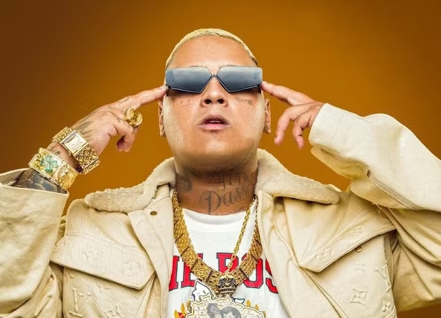 MC Ryan SP é solto da prisão, mas tem que entregar o passaporte