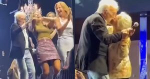 Moacyr Franco causa POLÊMICA ao assediar mulheres em evento beneficente