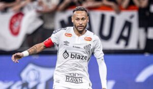 Neymar Perde a Paciência com Torcedor