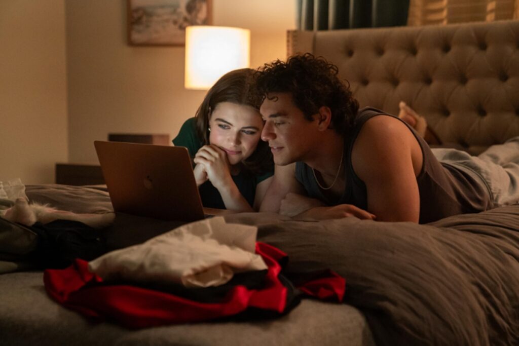 Off Campus chega ao Prime Video com adaptação literária que promete ser sucesso