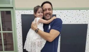 Filha de Pampa internada às pressas em Brasília deixa Paula Falbo desesperada