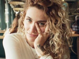 Paris Jackson Vence na Justiça e Recupera Milhões da Herança de Michael Jackson