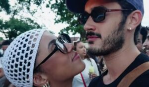 Ramille é pedida em casamento por Filipe Bragança em show de Shakira