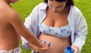 Sthefany Brito com barriga ‘dividida ao meio’ na gravidez preocupa fãs!