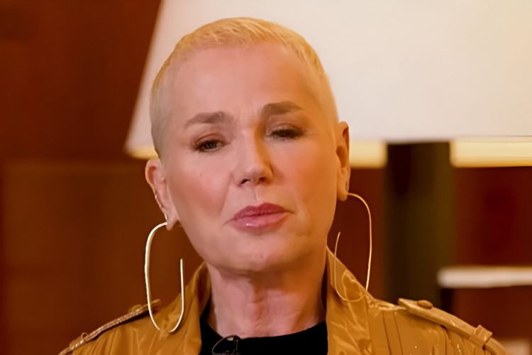 Ex-Paquita agradece Xuxa por ajuda em momento difícil