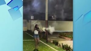 Ana Castela Provoca Polêmica ao Participar de Guerra de Fogos