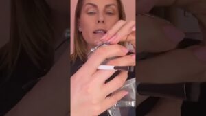 Ana Hickmann Ensina o Segredo da Sobrancelha Perfeita