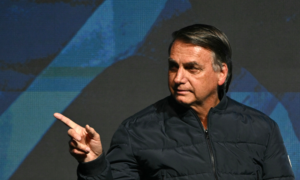 Bolsonaro depõe sobre arma apreendida com segurança do GSI