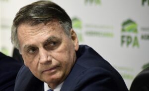 Bolsonaro recebe autorização para visitas da família: Flávio, netas e nora podem ir vê-lo!