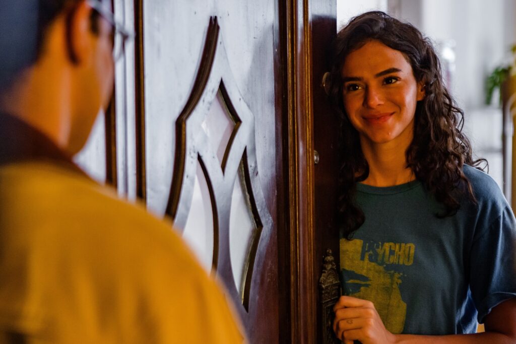 Bruna Marquezine retorna em Amor da Minha Vida com segunda temporada confirmada