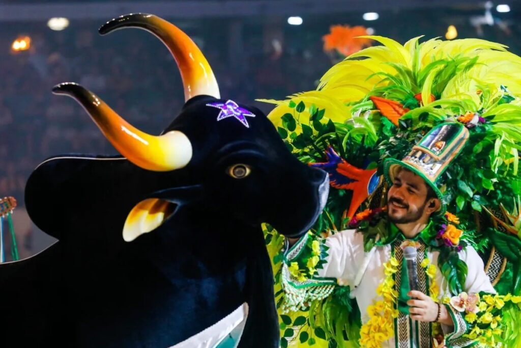 Boi Caprichoso vence Festival de Parintins com vitória EMOCIONANTE sobre Garantido