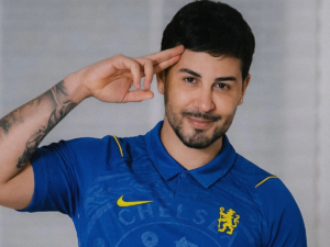 Carlinhos Maia desconversa sobre ‘companhia especial’ na Copa do Mundo 2026