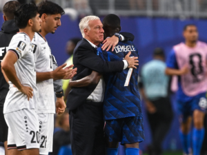 Morre a mãe de Didier Deschamps: técnico da França desfalca partida contra Noruega pela Copa 2026