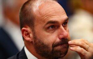 Eduardo Bolsonaro é condenado pelo STF a 4 anos de prisão