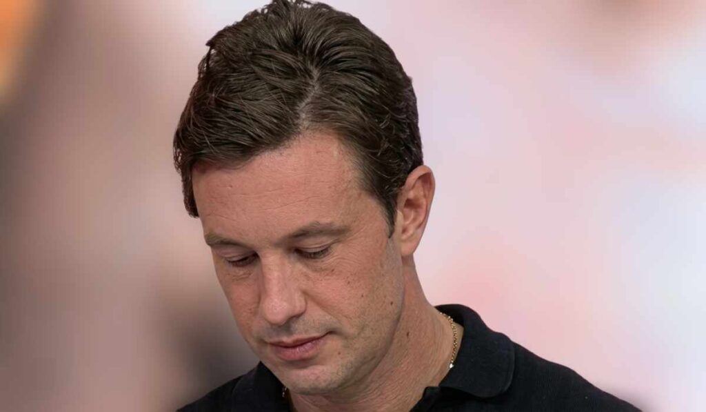 Gabriel Cartolano se emociona ao vivo e dispara reflexão que emociona todos