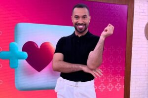 Gil do Vigor revela combinado polêmico com professor em praia de nudismo