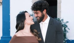 Larissa Manoela quebra silêncio sobre rumores de gravidez