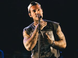 Lucas Lucco celebra: mente melhor que o corpo pela primeira vez em uma década!