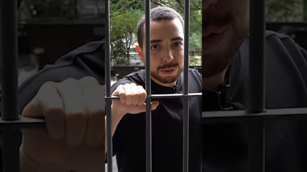Lucas Selfie Explora os Segredos da Polícia Cibernética