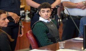 Luigi Mangione desiste de defesa psiquiátrica em julgamento polêmico