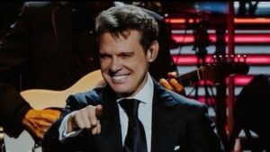 Luis Miguel Passa por Cirurgia Cardíaca Delicada