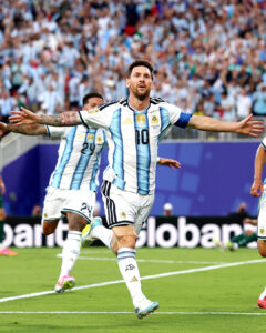 Messi Faz História e Vira o Maior Artilheiro da Copa do Mundo com Hat-trick na Estreia!