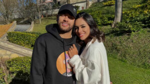 Neymar se Declara para Bruna Biancardi no Dia dos Namorados em Plena Copa