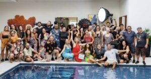 Os Emergentes: novo filme brasileiro chega aos cinemas com sátira sobre classes sociais!