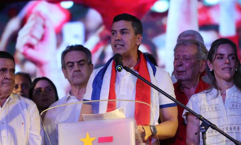 Presidente do Paraguai decreta feriado após seleção derrotar Alemanha; país celebra histórico
