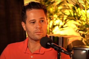 Pedro Leonardo é internado e deixa esposa em desespero: ‘Acabou com a minha noite’