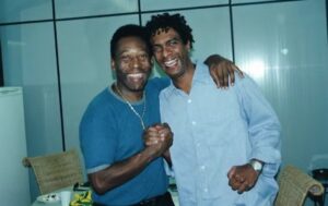 Hélio de La Peña defende os mil gols de Pelé em documentário polêmico