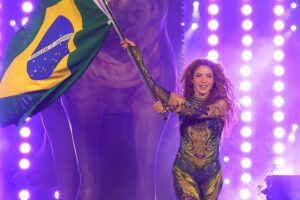 Shakira Lança Versão de Dai Dai com Léo Santana e Filipe Ret