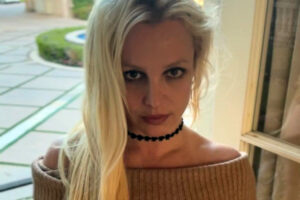 Britney Spears faz reflexão profunda sobre sua vida: ‘Tentando’