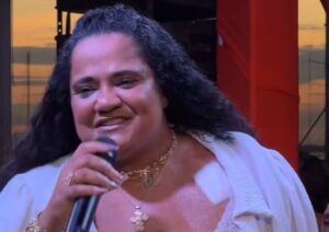 Débora Cruz, cantora e sobrinha de Arlindo Cruz, falece aos 45 anos