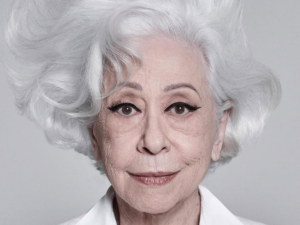 Fernanda Montenegro denuncia golpe com sua imagem na web em vídeo