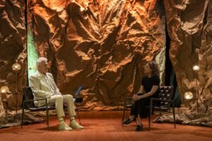 Fernanda Torres revela: mãe ‘abduzida’ durante campanha do Oscar no Conversa com Bial!