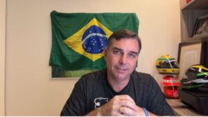 Flávio Bolsonaro defende pai: ‘Ele não tinha ideia sobre vídeo de IA’