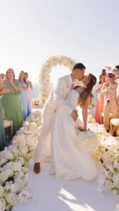 Gabriel Martinelli se casa na Grécia com Isabella Rousso em cerimônia luxuosa