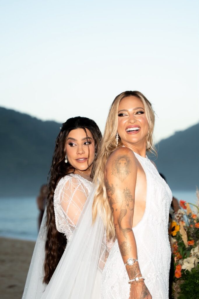 Lauana Prado Celebra Bodas de Beijinho com Tati Dias