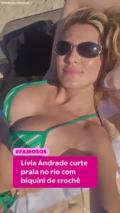 Lívia Andrade capricha em biquíni de crochê em dia de sol no Rio!