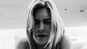 Lore Improta confessa trauma pós-parto: “Não conseguia nem olhar as fotos”