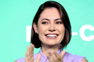 Michelle aceita pedido de desculpas de Flávio e selam a paz