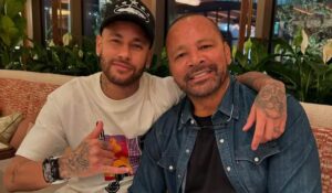 Neymar Recebe Carta Emocionante do Pai: ‘Continue Jogando Futebol’